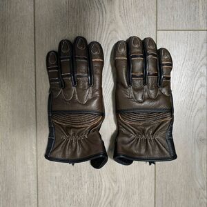 LEATHER RIDING GLOVES
